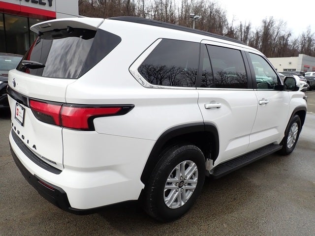 2025 Toyota Sequoia SR5