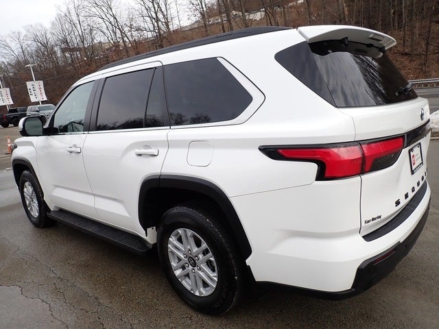 2025 Toyota Sequoia SR5