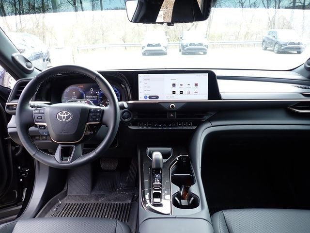 2025 Toyota Crown Signia Limited