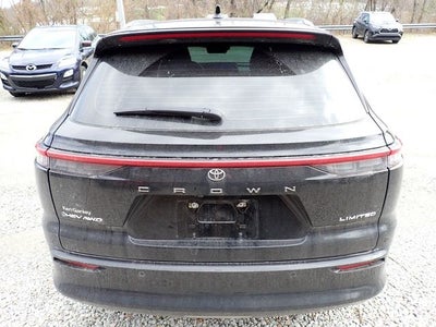 2025 Toyota Crown Signia Limited