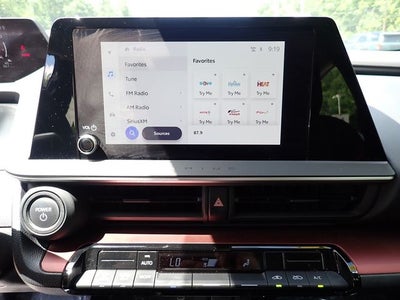 2024 Toyota Prius Prime SE