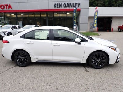 2026 Toyota Corolla Hybrid SE