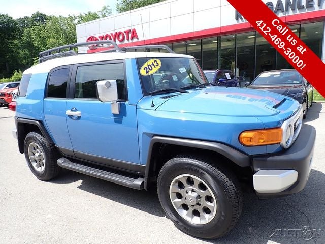 2013 Toyota FJ Cruiser 4x4's photo