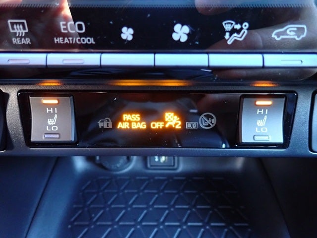 2025 Toyota RAV4 Plug-In Hybrid SE