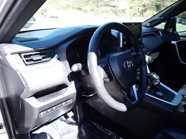 2019 Toyota RAV4 Hybrid XSE