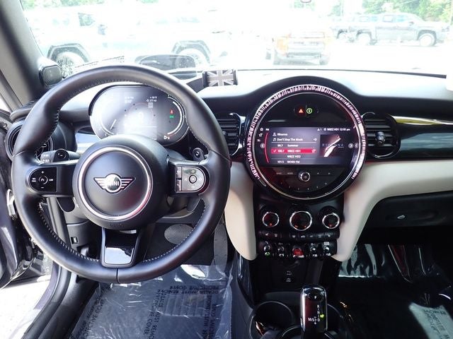 2023 MINI Cooper S Iconic