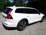 2024 Volvo V60 Cross Country B5 Plus