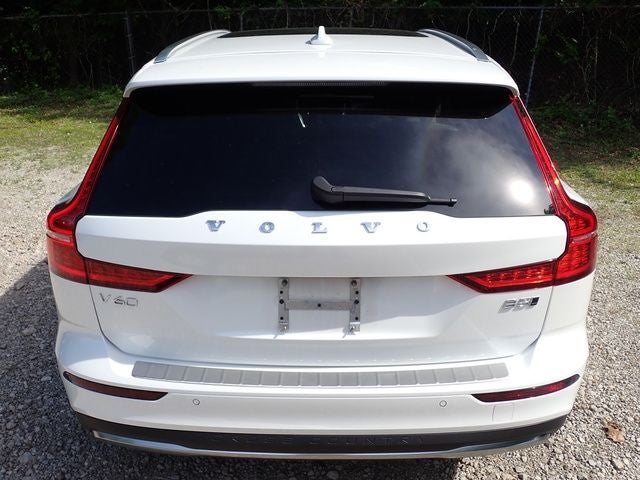 2024 Volvo V60 Cross Country B5 Plus