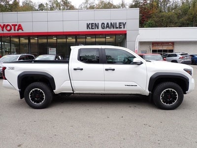 2025 Toyota Tacoma TRD Off-Road