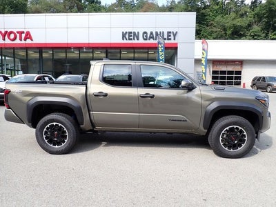 2026 Toyota Tacoma i-FORCE MAX Tacoma TRD Off-Road