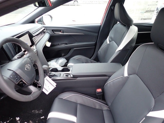 2026 Toyota Camry SE AWD