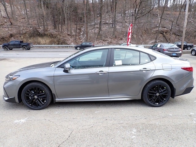 2026 Toyota Camry SE AWD