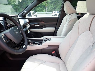 2026 Toyota Grand Highlander Hybrid MAX Platinum