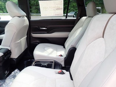2026 Toyota Grand Highlander Hybrid MAX Platinum