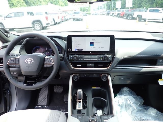 2026 Toyota Grand Highlander Hybrid MAX Platinum