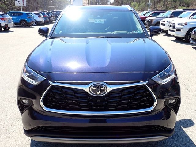 2026 Toyota Highlander Hybrid Platinum