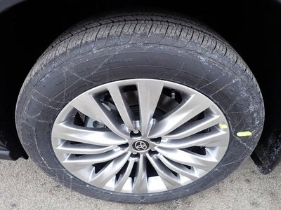 2026 Toyota Highlander Hybrid Platinum