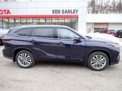 2026 Toyota Highlander Hybrid Platinum