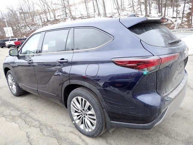 2026 Toyota Highlander Hybrid Platinum