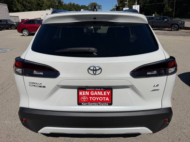 2026 Toyota Corolla Cross LE