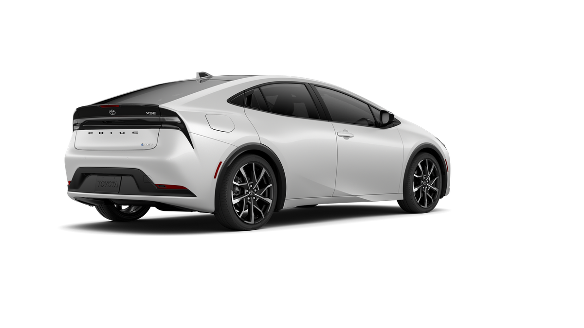 2027 Toyota Prius Plug-in Hybrid XSE