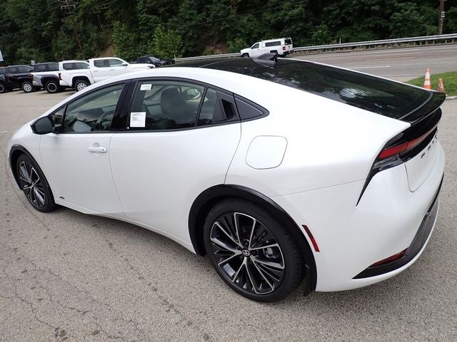 2027 Toyota Prius XLE AWD