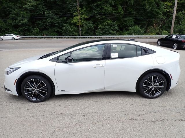 2027 Toyota Prius XLE AWD