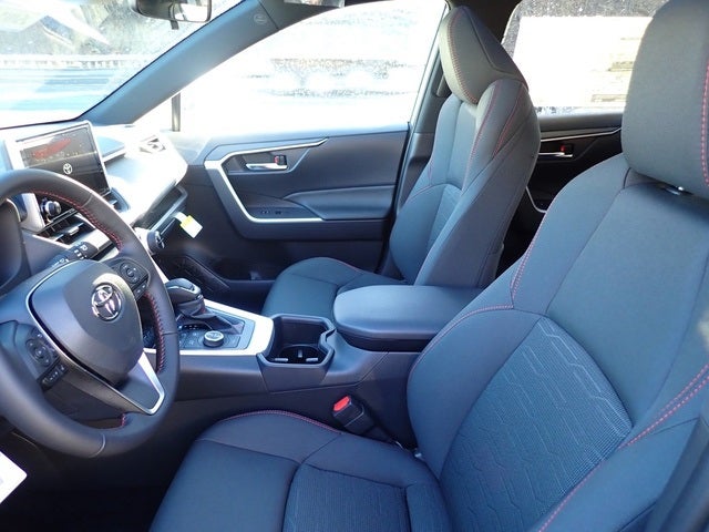 2025 Toyota RAV4 Plug-in Hybrid SE